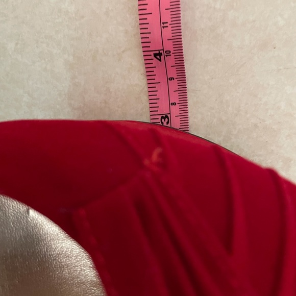 Qupid velvet platform stilettos Valentines ❤️🔥 - Picture 8 of 8